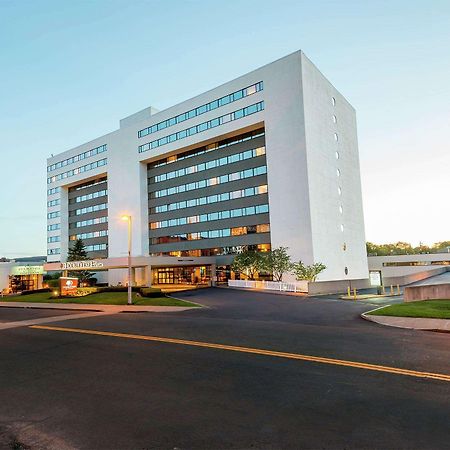 Hotel Doubletree By Hilton Binghamton Extérieur photo