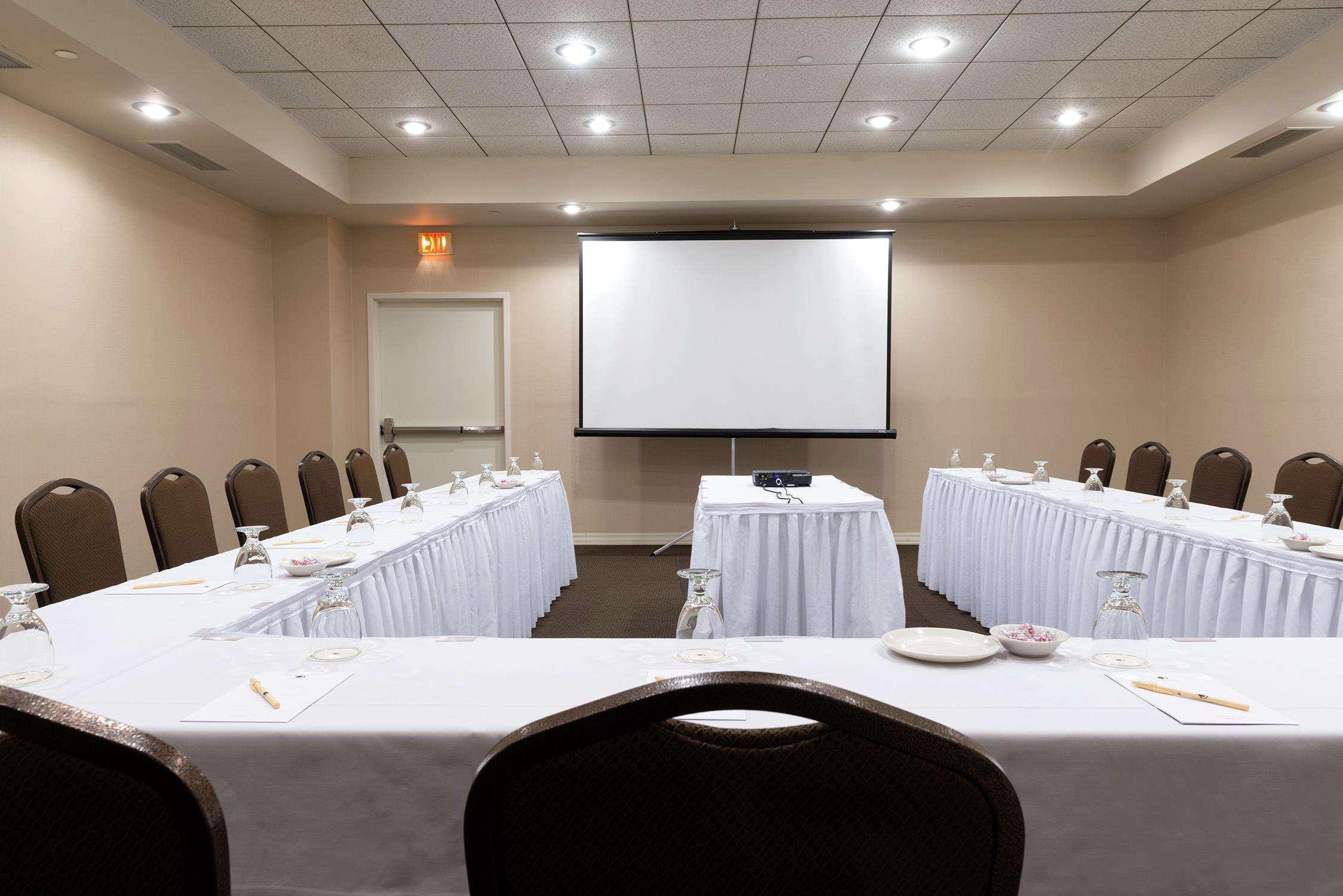 Hotel Doubletree By Hilton Binghamton Extérieur photo