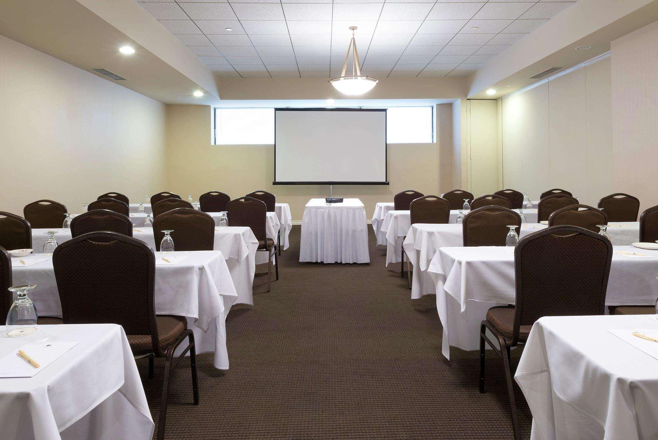 Hotel Doubletree By Hilton Binghamton Extérieur photo