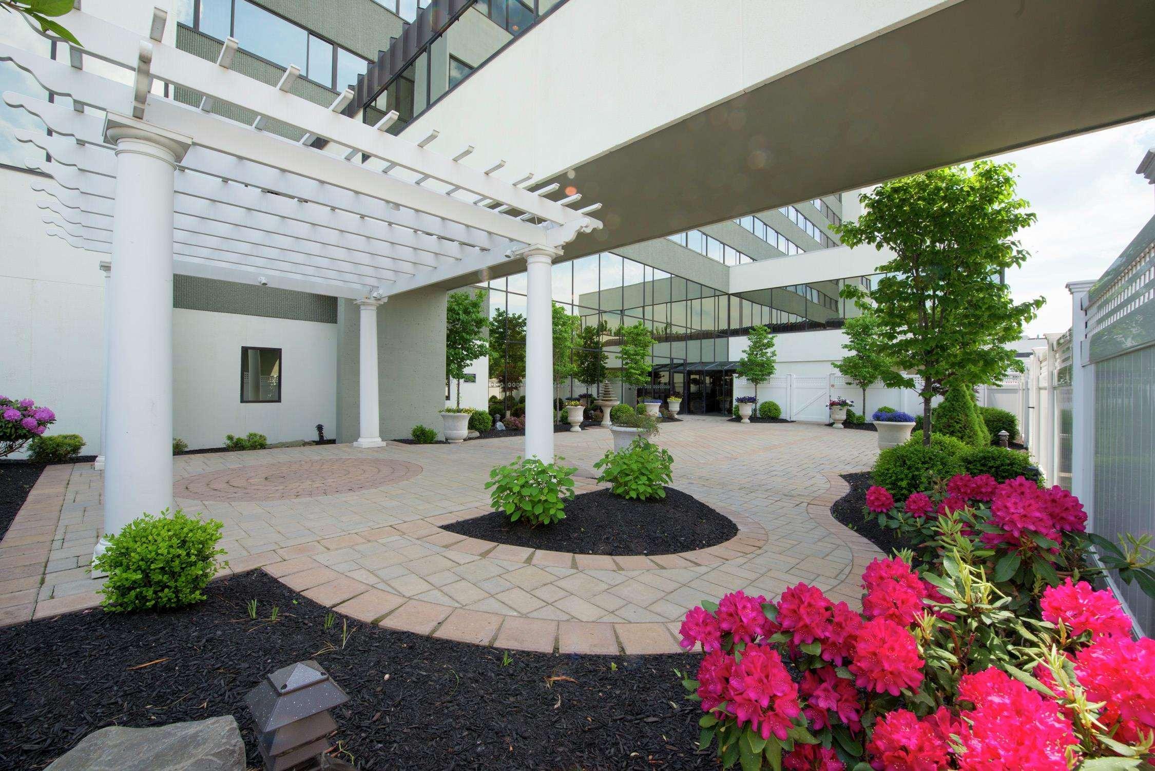 Hotel Doubletree By Hilton Binghamton Extérieur photo