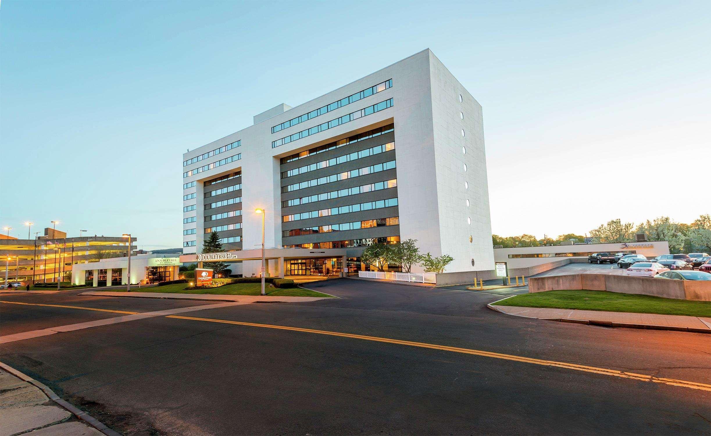 Hotel Doubletree By Hilton Binghamton Extérieur photo