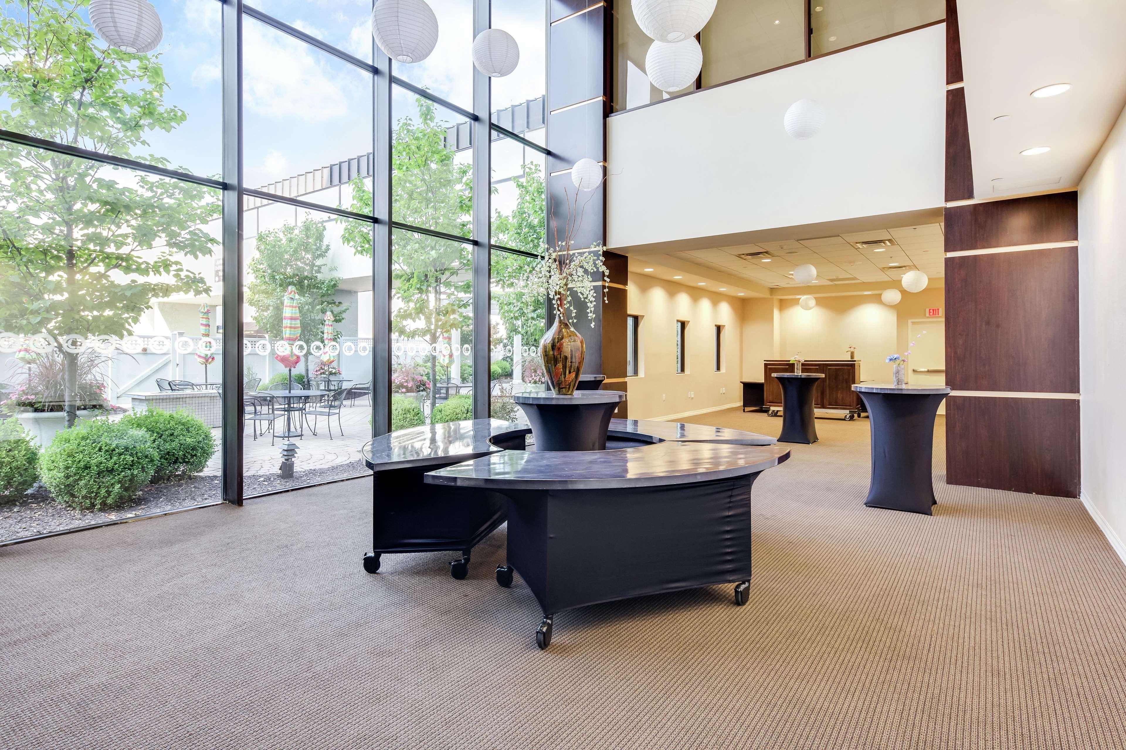 Hotel Doubletree By Hilton Binghamton Extérieur photo