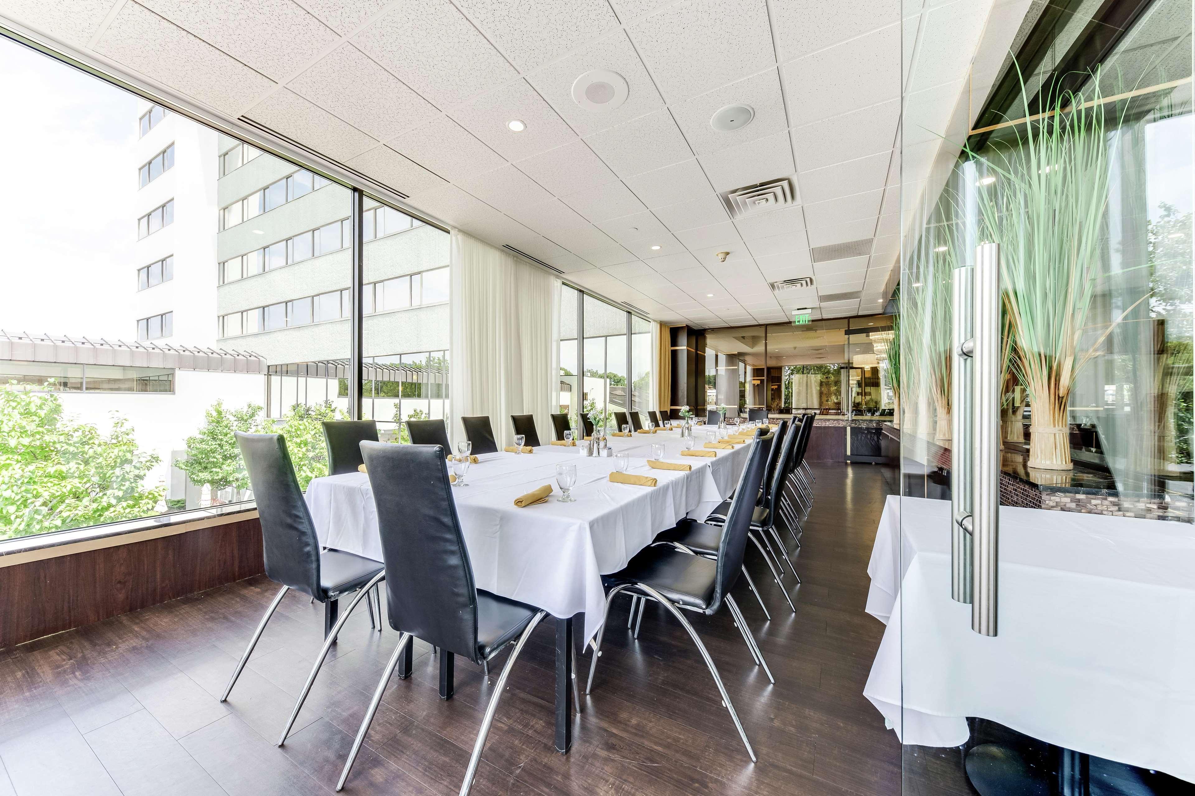 Hotel Doubletree By Hilton Binghamton Extérieur photo