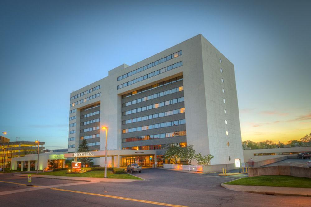 Hotel Doubletree By Hilton Binghamton Extérieur photo